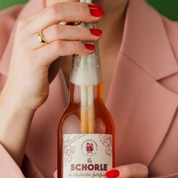 LES FILLES DE L'OUEST - SCHORLE RHUBARBE PIMPANTE BOUTEILLE VERRE 330ML x12 BIO LES FILLES DE L'OUEST - SCHORLE RHUBARBE PIMPANTE BOUTEILLE VERRE 330ML x12 BIO