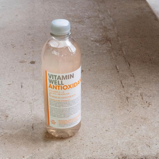 VITAMIN WELL - ANTIOXYDANT PECHE BOUTEILLE PET 500ML x12 VITAMIN WELL - ANTIOXYDANT PECHE BOUTEILLE PET 500ML x12